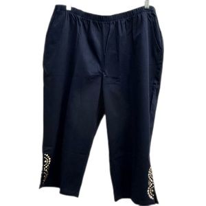 D&CO - Denim & Company Navy Blue Embellished Capris Pant Size XL NWT
